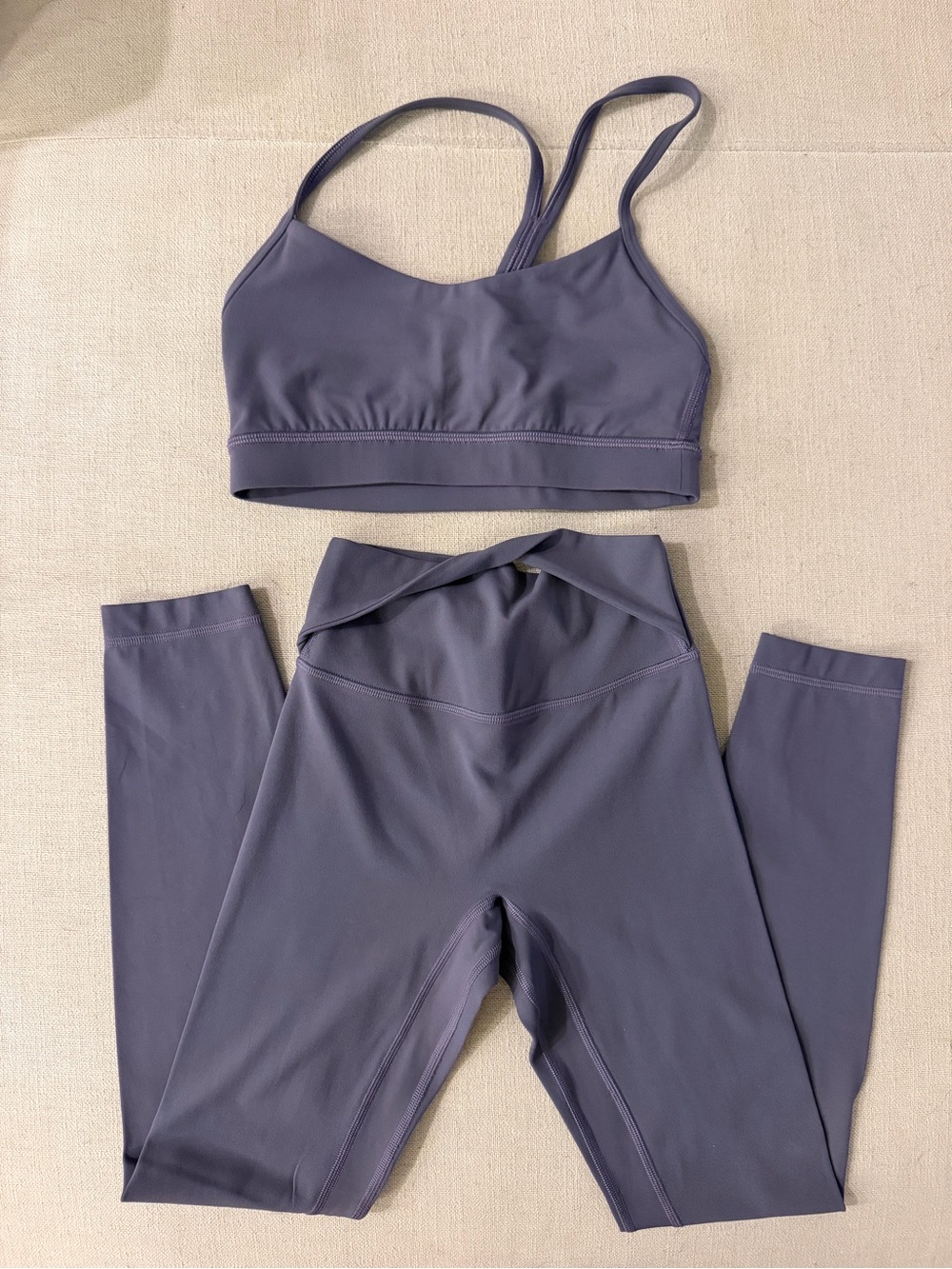Lululemon SET Women’s Purple Active Bra & Legging
